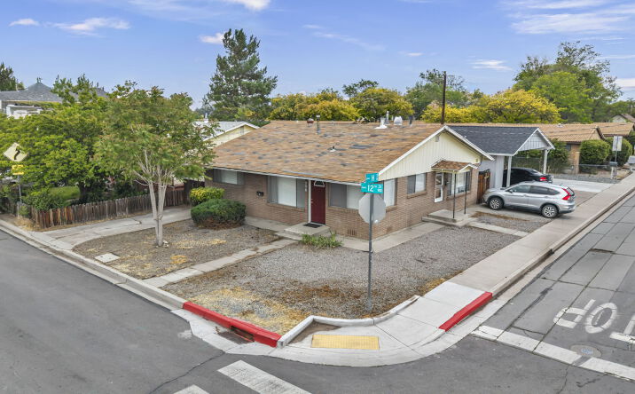 Pictures of Multifamily property located at 908 12TH ST, SPARKS, NV 89431 for sales - image #1