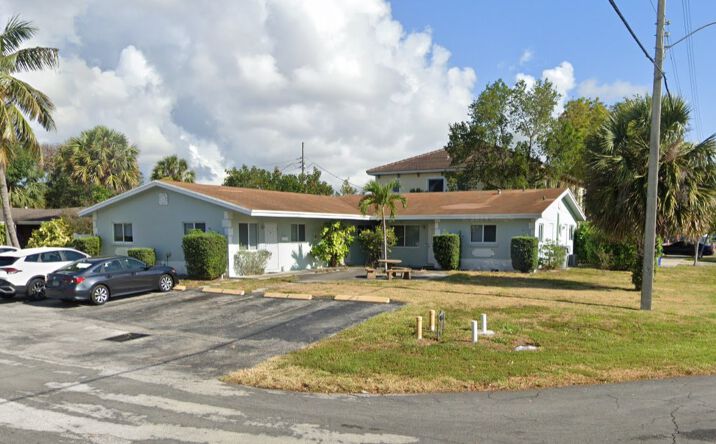 Pictures of Multifamily property located at 1231 NE 23rd Avenue, Pompano Beach, FL 33062 for sales - image #1