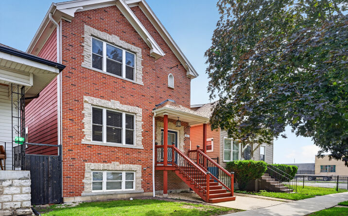 Pictures of Retail, Multifamily property located at 5431 30th Place, Cicero, IL 60804 for sales - image #1
