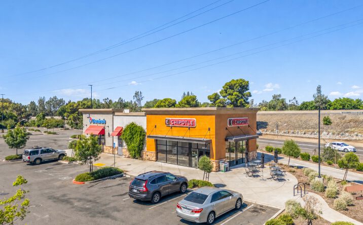 Pictures of Retail property located at 325 Oro Dam Blvd E, Oroville, CA 95965 for sales - image #1