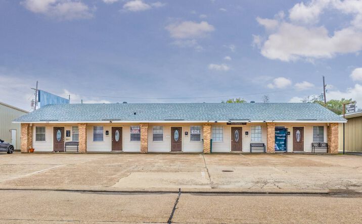 Pictures of Office property located at 2105 Justice St, Monroe, LA 71201 for sales - image #1