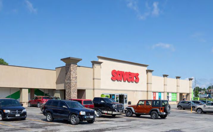 Pictures of Retail property located at 200-352 S 291 Highway, Liberty, MO 06897-3427 for sales - image #1