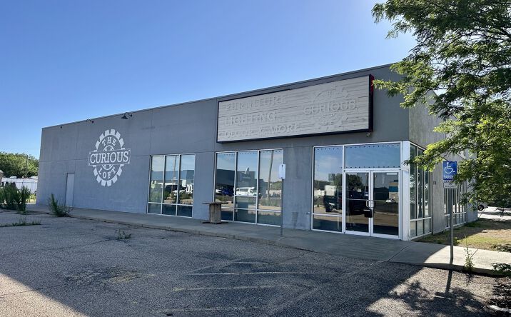 Pictures of Retail property located at 5710 SW 45th Ave, Amarillo, TX 79109 for sales - image #1