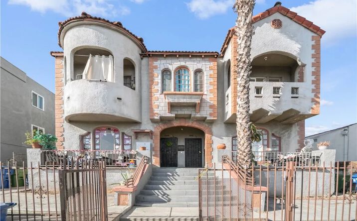 Pictures of Multifamily property located at 2441 Fairmount, Los Angeles, CA 90033 for sales - image #1