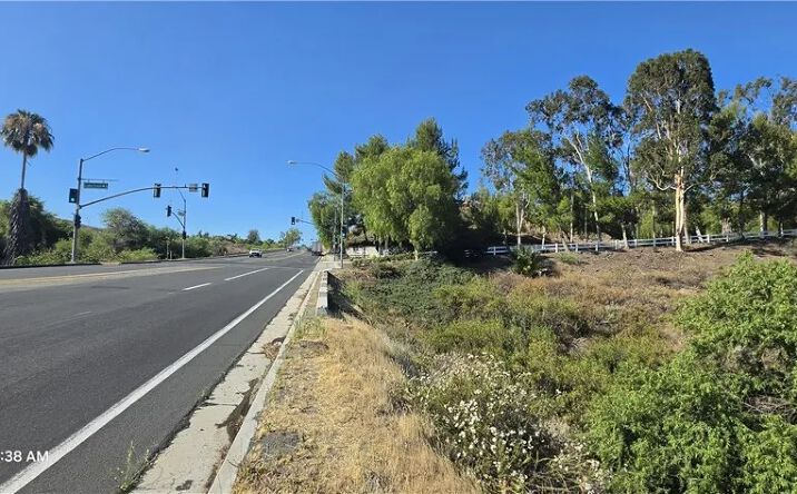 Pictures of Land property located at 17401 La Sierra, Riverside, CA 92503 for sales - image #1