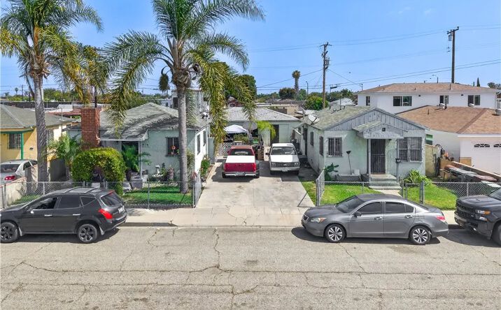 Pictures of Multifamily property located at 621 W Spruce, Compton, CA 90220 for sales - image #1