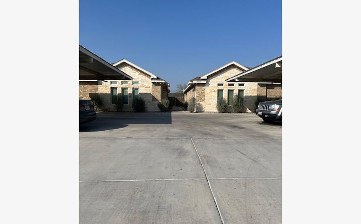 Pictures of Multifamily property located at 4009 Whitewing Avenue, Edinburg, TX 78539 for sales - image #1
