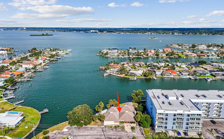 Pictures of Land property located at 425 Island Way, Clearwater, FL 33767 for sales - image #1