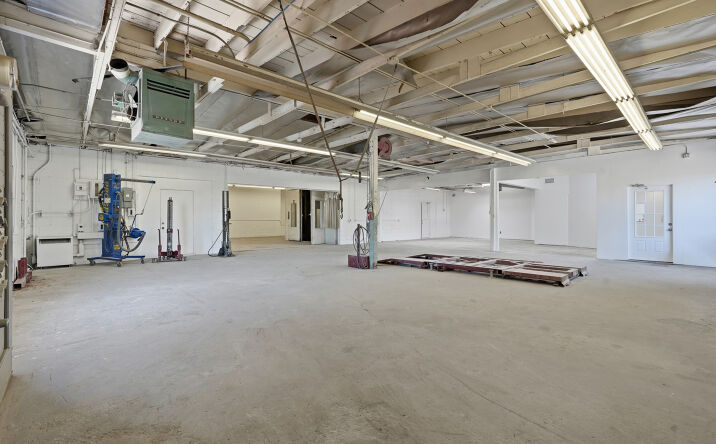 Pictures of Industrial, Mixed Use property located at 717 East El Segundo Boulevard, El Segundo, CA 90245 for sales - image #1
