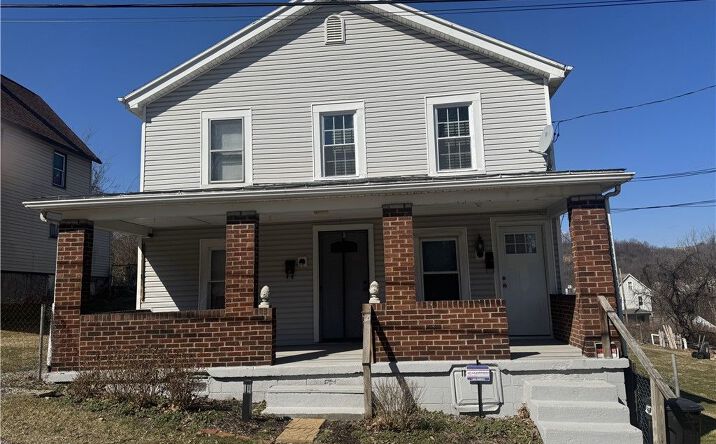 Pictures of Multifamily property located at 642 Irwin St, Wall, PA 15148 for sales - image #1