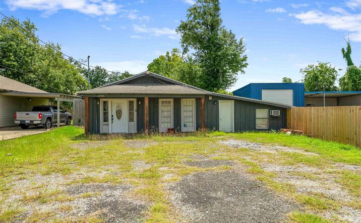 Pictures of Business for Sale property located at 2905 Hodges Street, Lake Charles, LA 70605 for sales - image #1