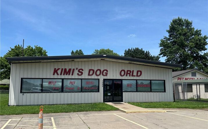 Pictures of Retail property located at 1099 NE 50 Highway, Knob Noster, MO 65336 for sales - image #1