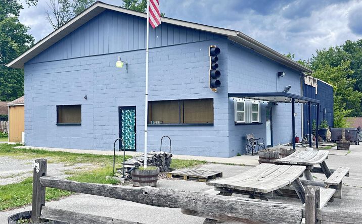 Pictures of Industrial, Office, Retail property located at 111 OAK Street, Cobden, IL 62920 for sales - image #1