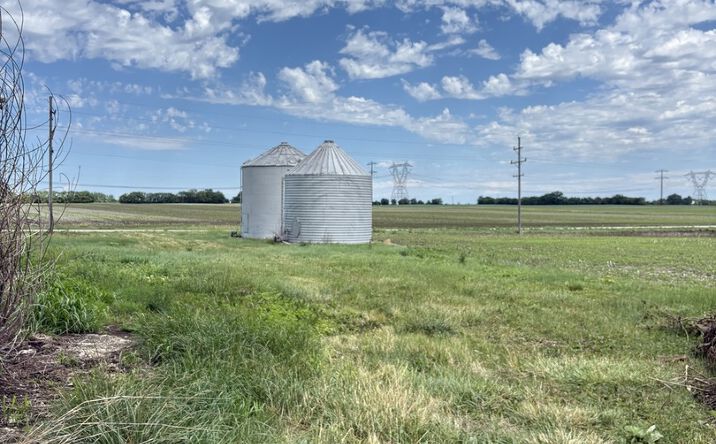 Pictures of Land property located at 10531 W Kennedy Road, Peotone, IL 60468 for sales - image #1
