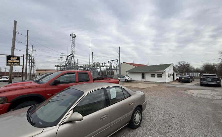 327 N Illinois Ave Avenue, Carbondale