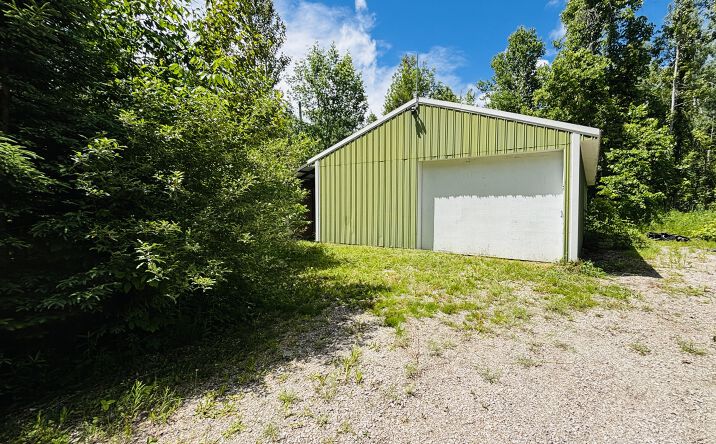 2760 RESORT RD, ALANSON