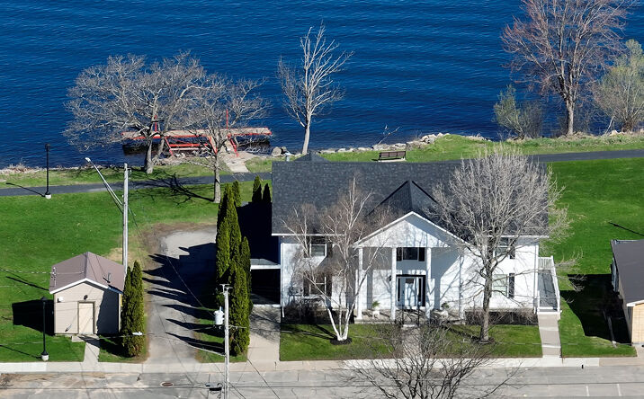 Pictures of Mixed Use, Multifamily, Office property located at 131 Saint Lawrence Avenue, Waddington, NY 13694 for sales - image #1