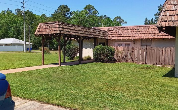 45097 FOURTH Avenue, Callahan