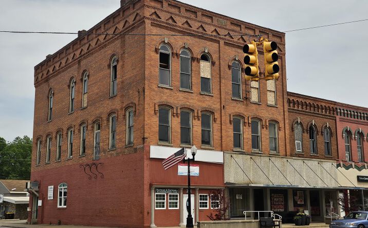 Pictures of Retail, Office property located at 218 N Broadway Street, Union City, MI 49094 for sales - image #1