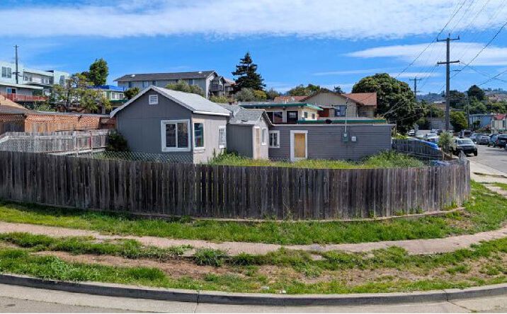 Pictures of Multifamily, Land property located at 5101 COLUMBIA AVE, RICHMOND, CA 94804-5401 for sales - image #1