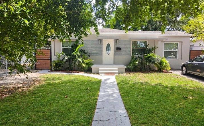 Pictures of Land, Multifamily property located at 2434 Polk St, Hollywood, FL 33020 for sales - image #1