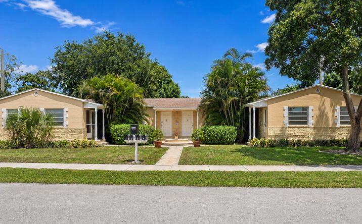 Pictures of Multifamily property located at 916 SW 8th Avenue # 4 #1-4, Fort Lauderdale, FL 33315 for sales - image #1