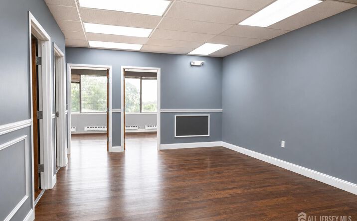 Pictures of Office property located at 2 State Route 27 Highway # 402, Edison, NJ 08820 for sales - image #1