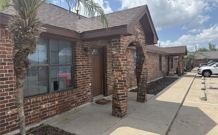 108 E 19th Street, Weslaco