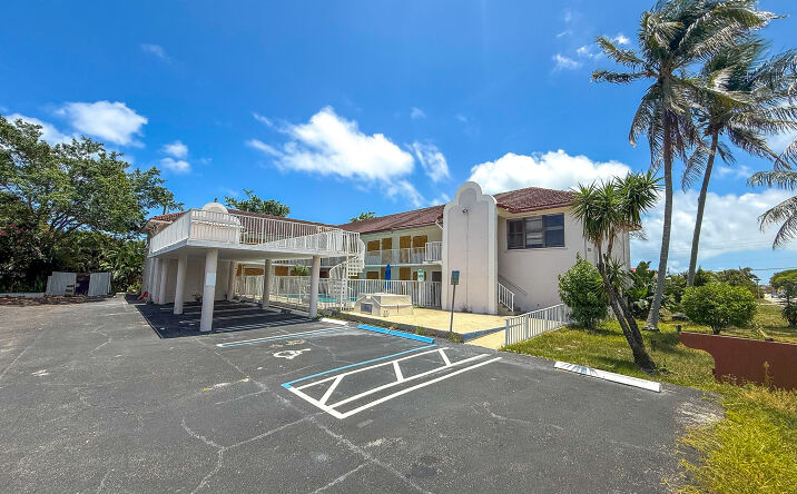 Pictures of Hospitality property located at 1528 S Federal Hwy, Lake Worth Beach, FL 33460 for sales - image #1