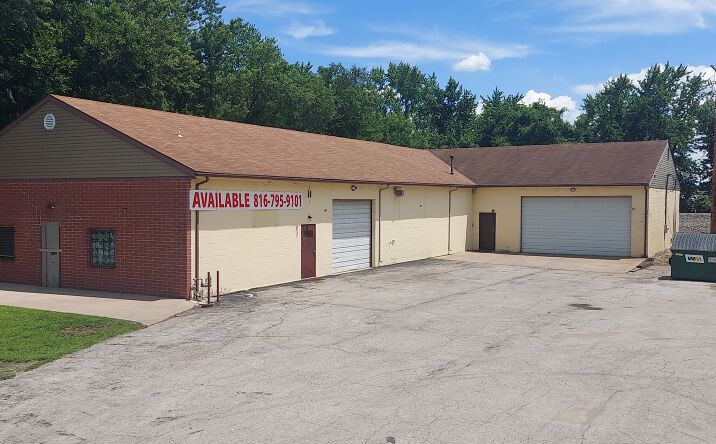 Pictures of Industrial property located at 203 E WALNUT ST, GRAIN VALLEY, MO 64029-7245 for sales - image #1