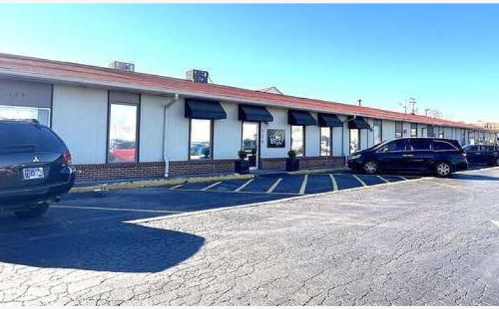 Pictures of Retail, Office property located at 122 E. Division Rd, Oak Ridge, TN 37830 for sales - image #1