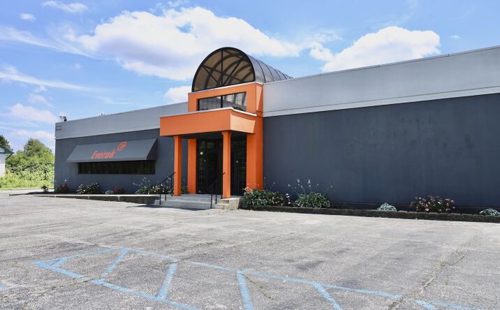 Pictures of Industrial property located at 10809 E US HWY 136, INDIANAPOLIS, IN 46234-9094 for sales - image #1