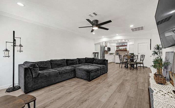 Pictures of Multifamily property located at 2809 Tooke Street, Houston, TX 77023 for sales - image #1