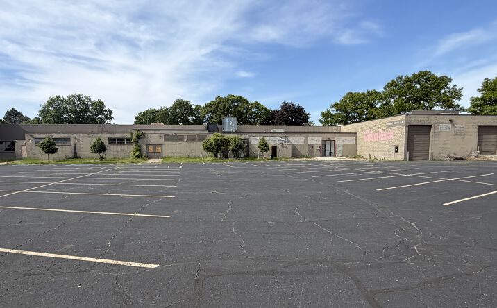 Pictures of Industrial property located at 850 Ladd Road, Walled Lake, MI 48390 for sales - image #1