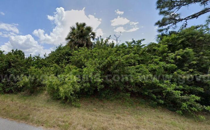 Pictures of Land property located at 17461 RETRIEVER AVE, PORT CHARLOTTE, FL 33948 for sales - image #1