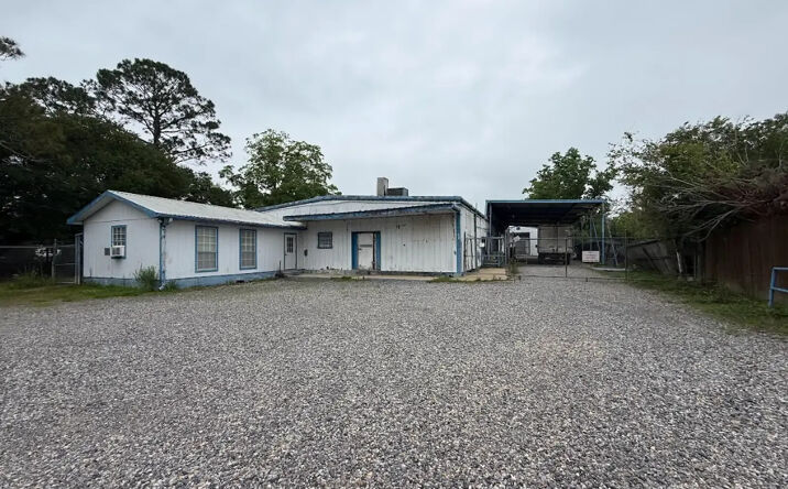 Pictures of Industrial property located at 1051A Old Henderson Dr, Breaux Bridge, LA 70517 for sales - image #1