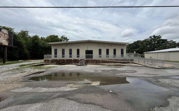 5726 Louisiana 1, Lockport