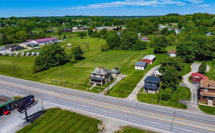 Pictures of Retail property located at 2825 MAYSVILLE PIKE, ZANESVILLE, OH 43701-9772 for sales - image #1
