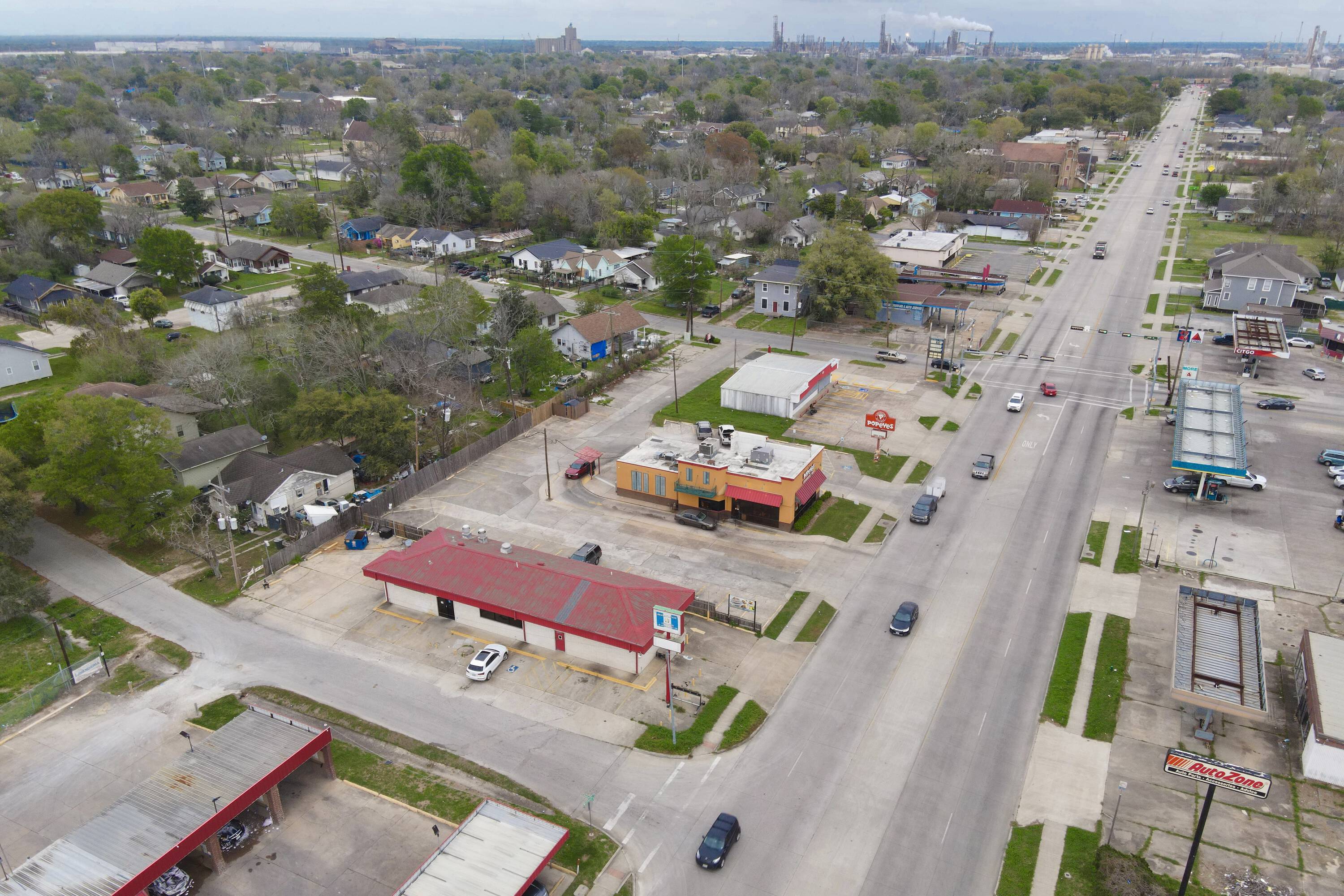 1480 Washington Blvd, Beaumont, TX 77705
