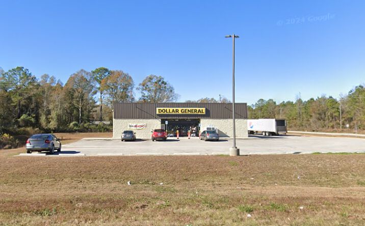 Pictures of Retail property located at 13896 ROBERTS RD, CHUNCHULA, AL 36521-3253 for sales - image #1