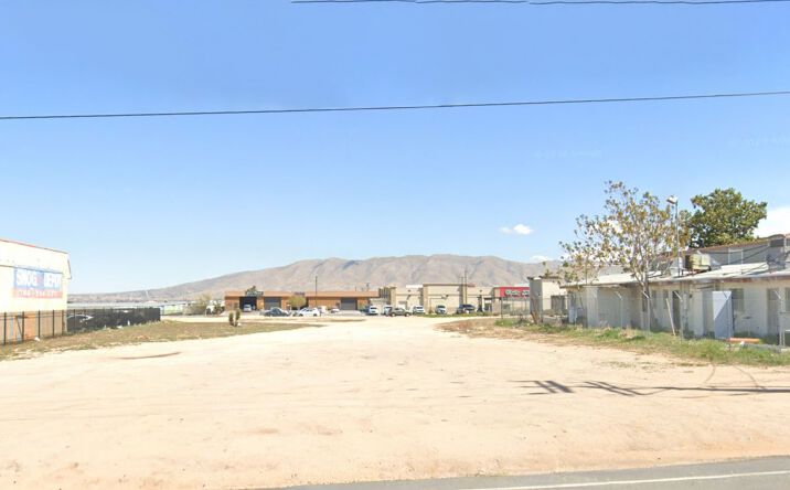 Pictures of Land property located at Jellico Avenue, Hesperia, CA 92345 for sales - image #1