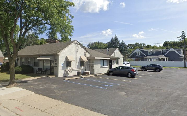 Pictures of Retail property located at 915 S Main Street, Plymouth, MI 48170 for sales - image #1