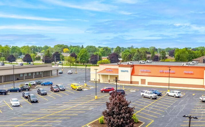 Pictures of Retail property located at 1140 S 30th St, Manitowoc, WI 54220 for sales - image #1