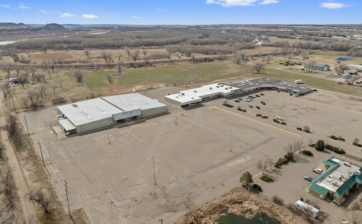Pictures of Retail property located at 1515 West Bell Street, Glendive, MT 59330 for sales - image #1