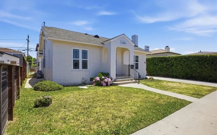 Pictures of Multifamily property located at 1636 S Ridgeley, Los Angeles, CA 90019 for sales - image #1