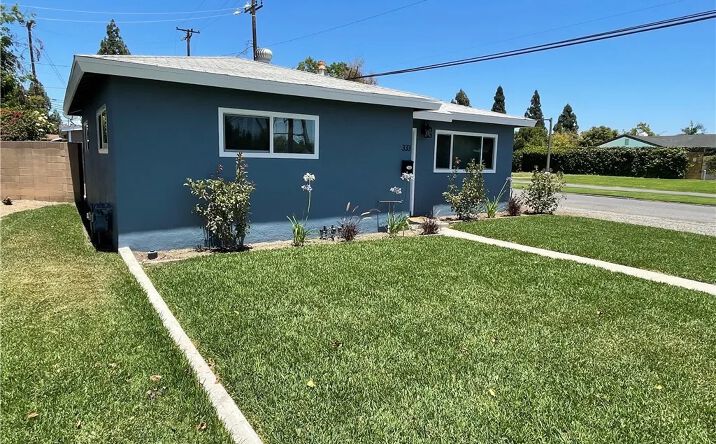Pictures of Multifamily property located at 1512 S Maple Street, Santa Ana, CA 92707 for sales - image #1