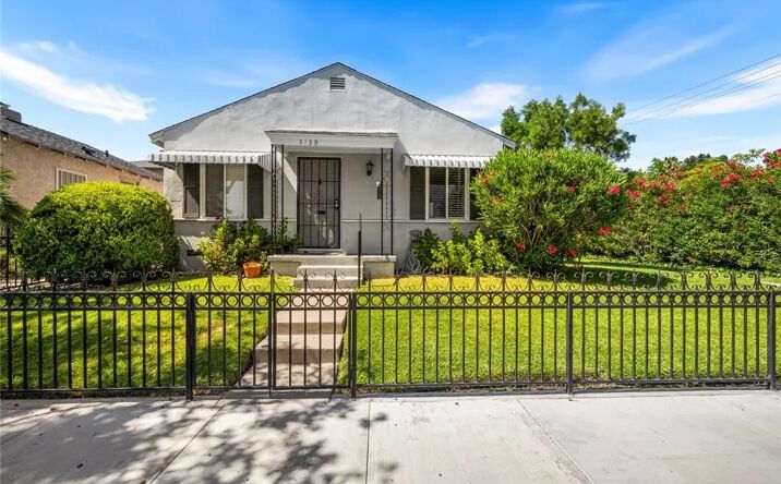 Pictures of Multifamily property located at 5139 E Carson Street, Long Beach, CA 90808 for sales - image #1