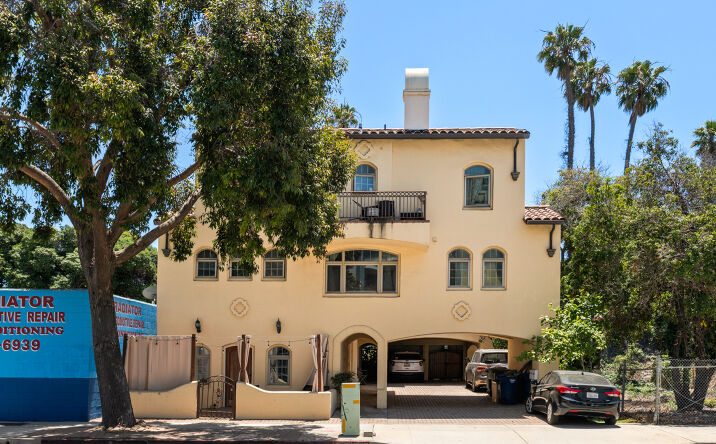Pictures of Multifamily property located at 42-46 E Thompson Boulevard, Ventura, CA 93001 for sales - image #1