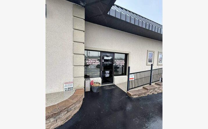 Pictures of Business for Sale property located at 700 South Illinois Street, Belleville, IL 62220 for sales - image #1