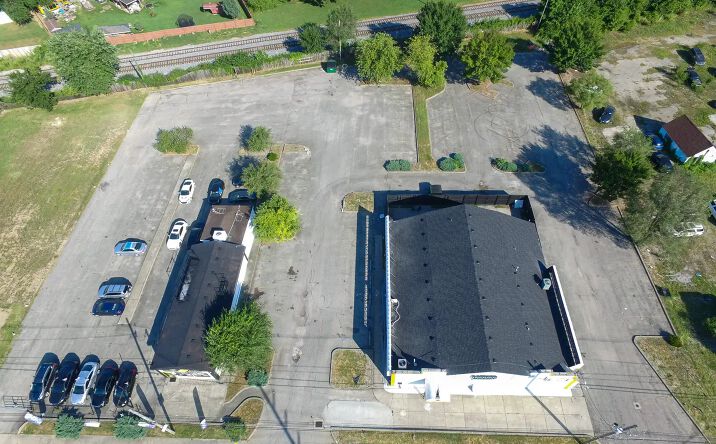 Pictures of Retail property located at 3620-3608 7th Street Rd, Louisville, KY 40216 for sales - image #1